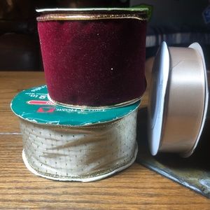 🌟3/$20 Festive Holiday Ribbons